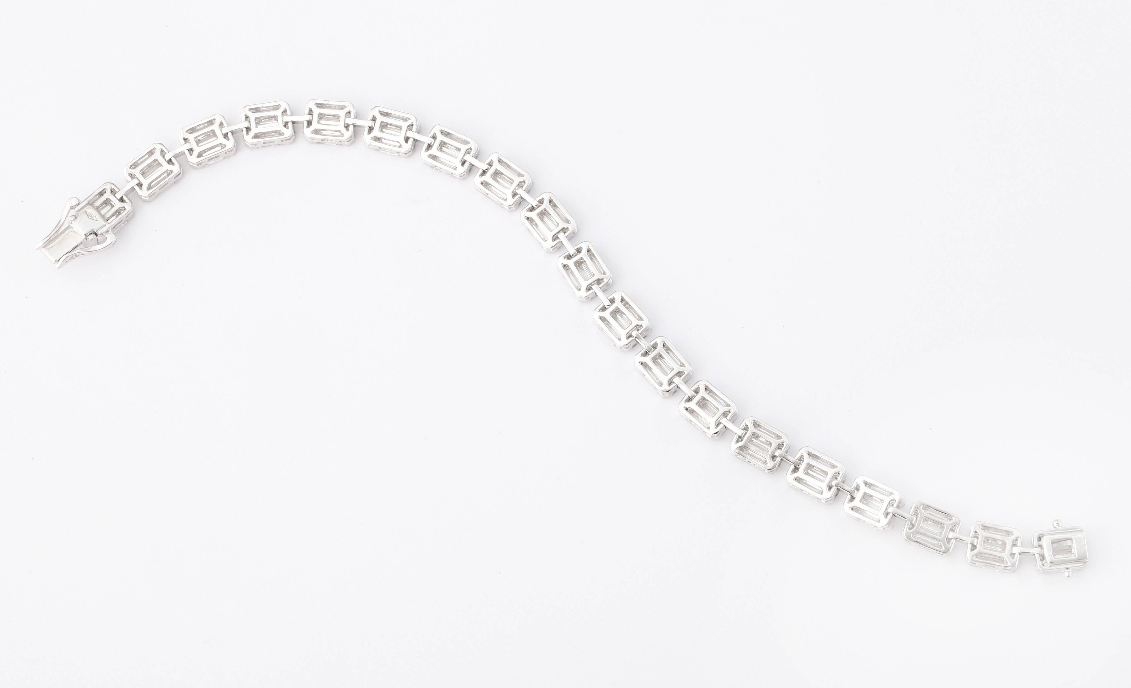 Goldarmband mit Diamanten im Baguetteschliff 4