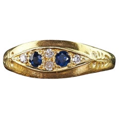 Vintage Estate English Birmingham 18K Yellow Gold Diamond and Sapphire Ring