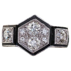 Antique Art Deco Platinum Old Euro Diamond Enamel Three Stone Cluster Ring (bague à trois pierres)