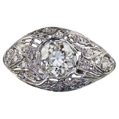 Bague de fiançailles ancienne Art Deco en platine avec diamant européen floral - GIA