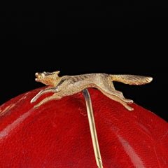 Antique Victorian 18K Yellow Gold Textured Running Fox Stick Pin