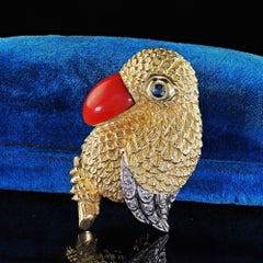 Vintage Estate ZVI 18K Yellow Gold Mid Century Coral Parrot Love Bird Brooch Pin