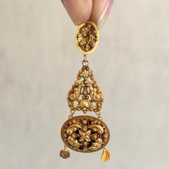 Pendentif victorien en or jaune filigrane et cannetille