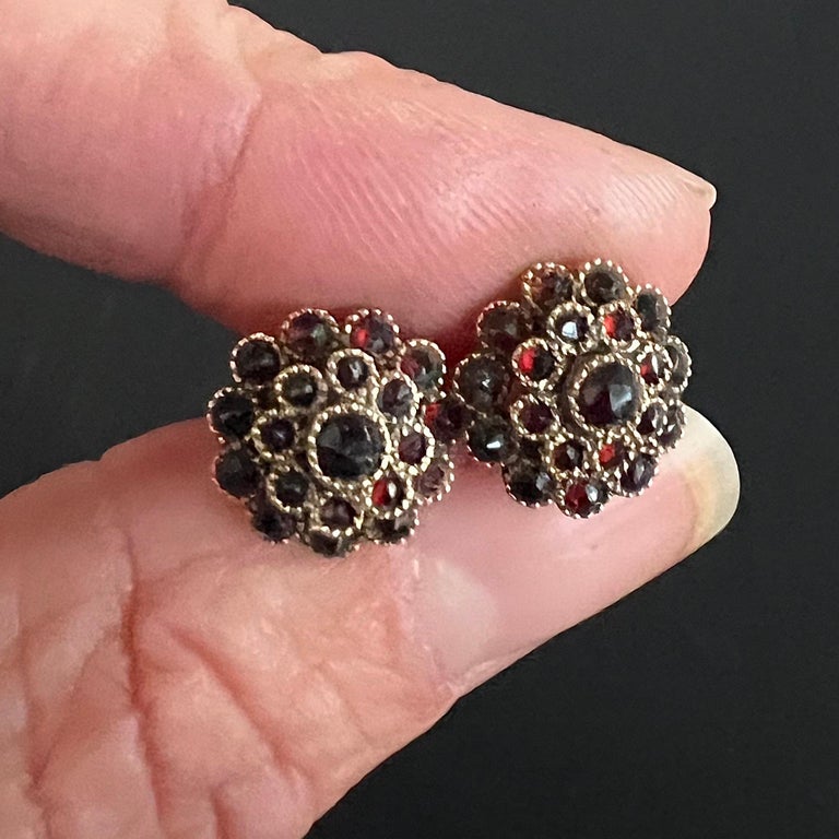 Antique 14K Gold Cluster Stud Earrings For Sale at 1stDibs