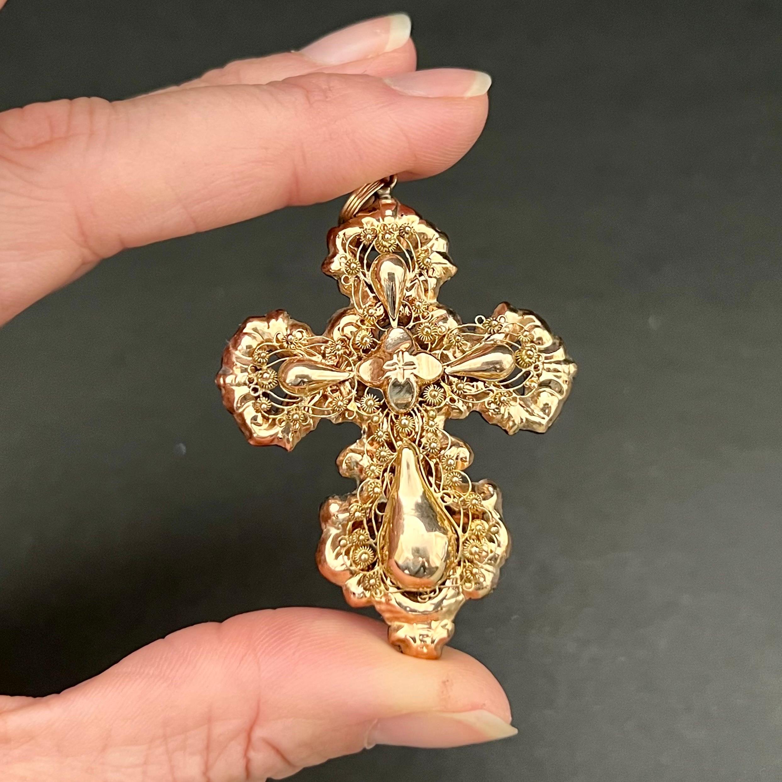 Victorian Antique 19th Century 14K Gold Filigree Cross Pendant For Sale