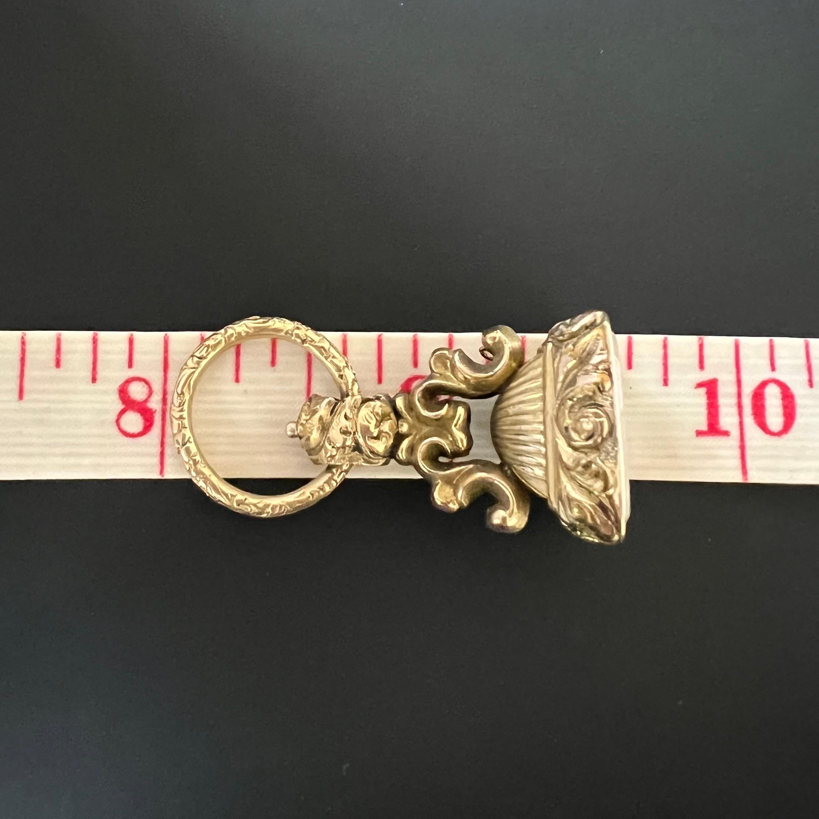 Antique Victorian Gold Chalcedony Fox Seal with Chased Split Ring Fob Pendant For Sale 3