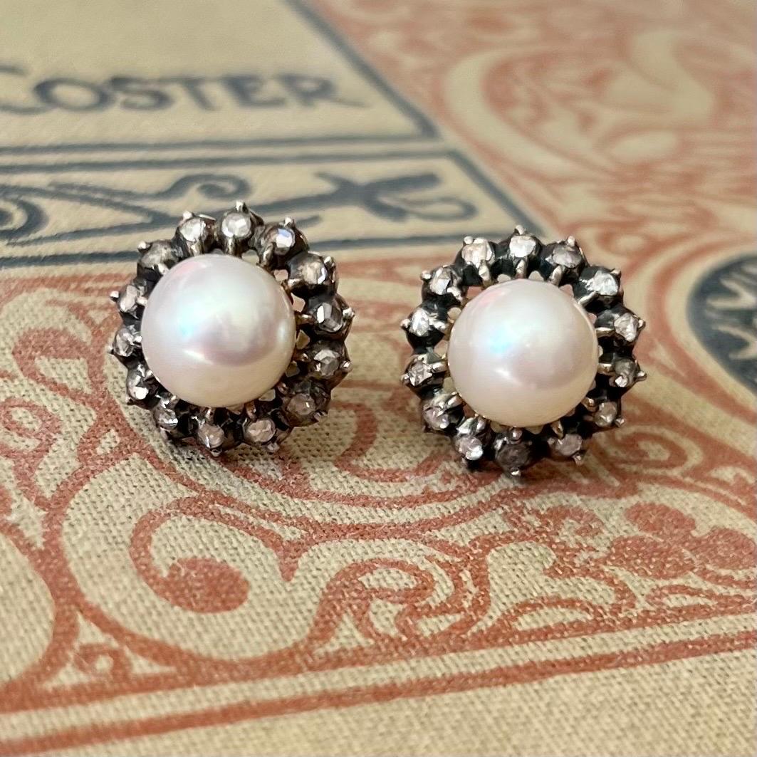 Revival Boucles d'oreilles du début du 20e siècle en diamants taillés en rose et perles de culture en vente