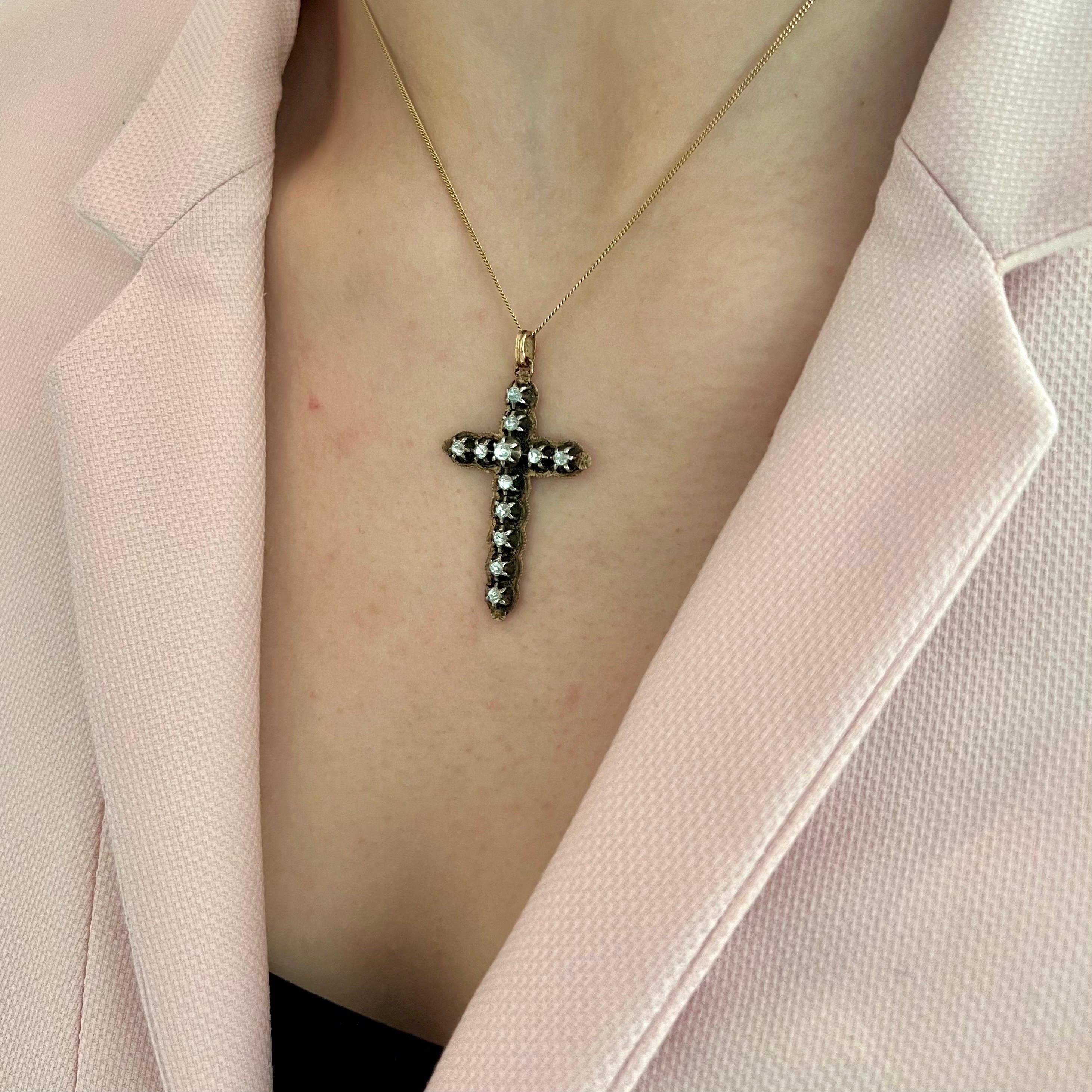 High Victorian Antique Silver and 14K Gold Cross Pendant with Rose-Cut Diamonds, Circa 1850 For Sale