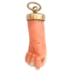 Vintage Figa Coral 14K Gold Charm Pendant