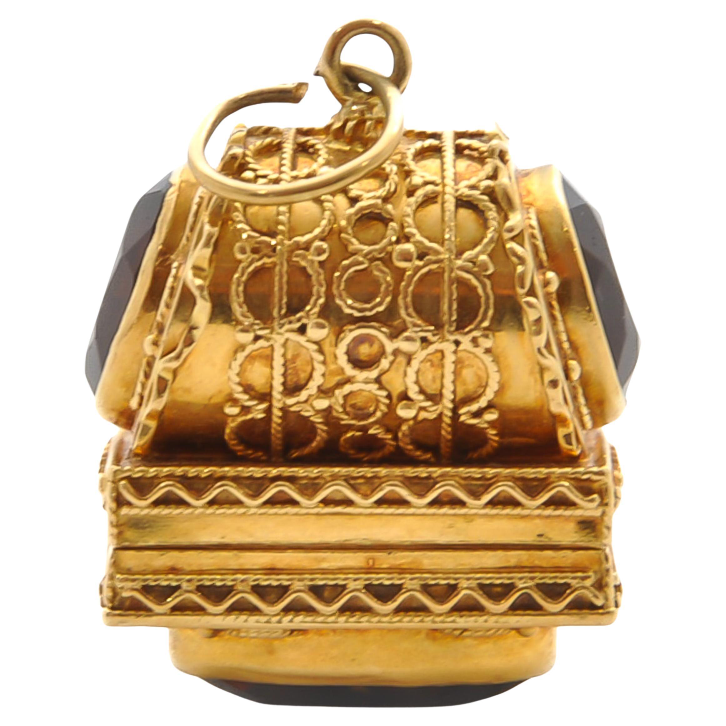 Vintage Venetian Revival 18K Gold and Garnet Locket Pendant For Sale