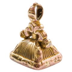 Colgante con dije de leontina de cristal de roca georgiano antiguo con caja de oro