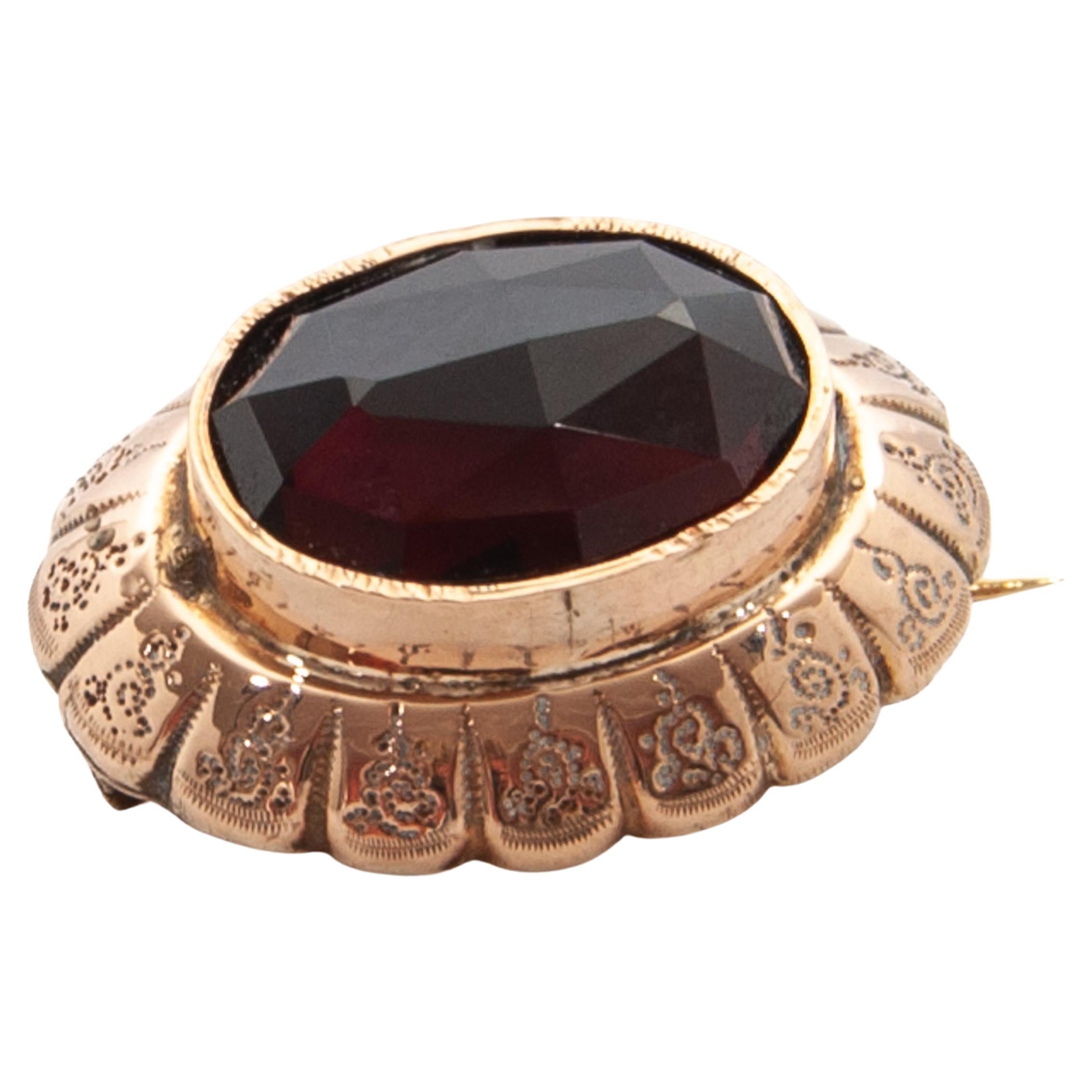 Women's Antique Garnet and 14 Karat Gold Brooch For Sale