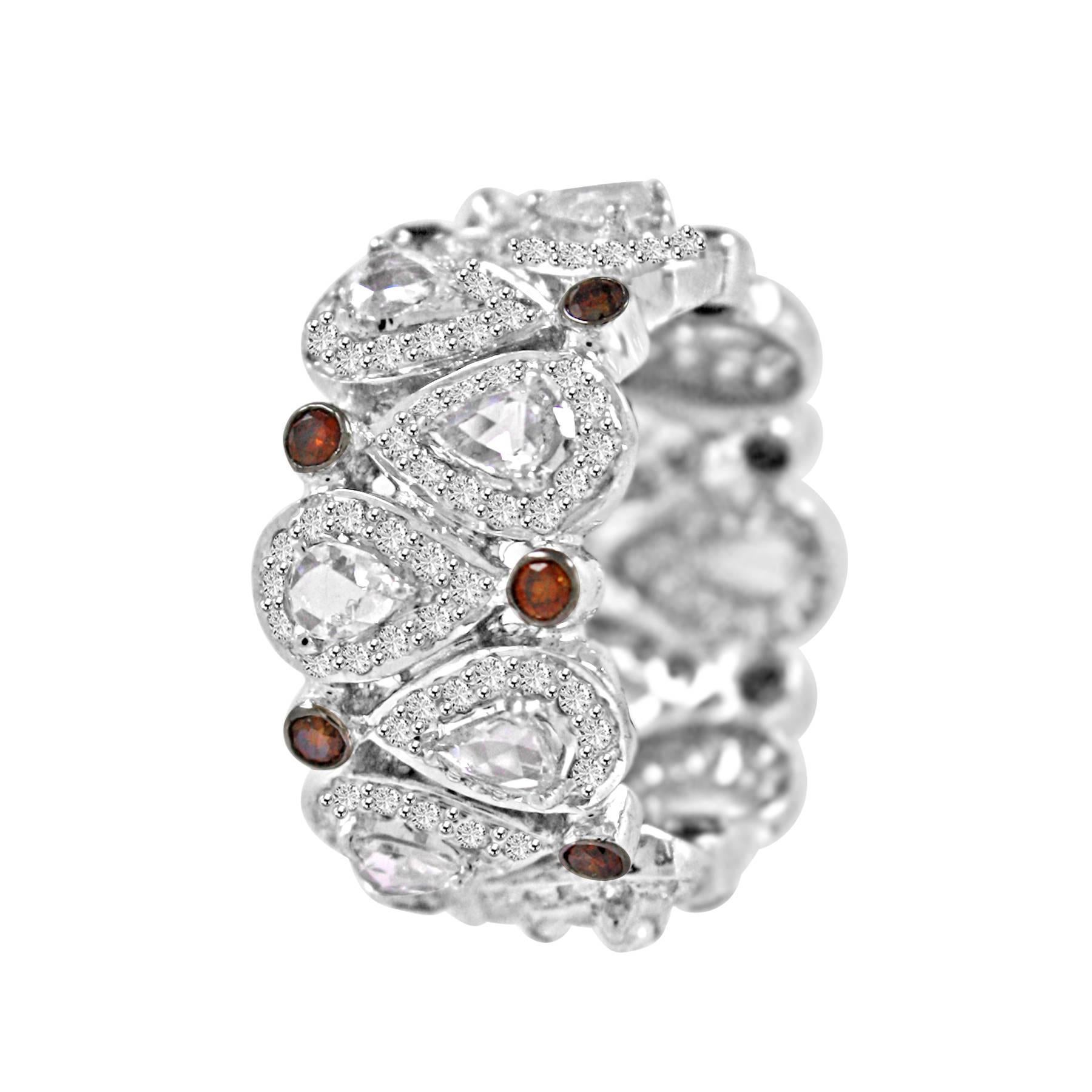 Rosecut Diamond Ring with 1.32cts. of diamonds set in 18k White Gold

Available in All sizes 

Available in White & Rose Gold 