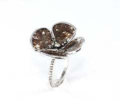 Reddish Slice Diamond Gold Floral Ring