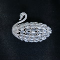Colgante / Broche Cisne de Jade Incoloro Certificado y Diamante, Alta Translucidez