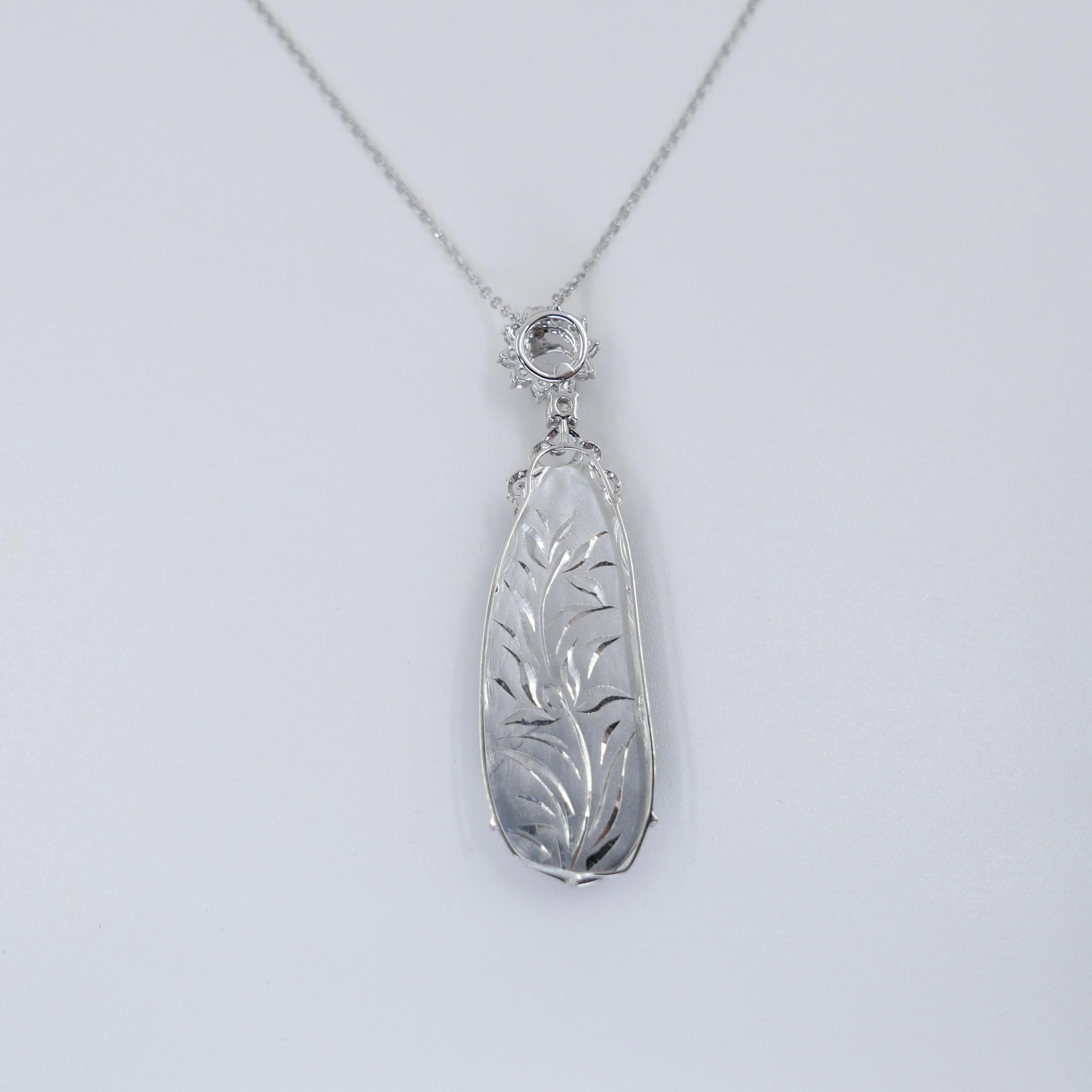 Certified Imperial Jade Peapod & Diamond Pendant Necklace. Substantial Piece. In New Condition For Sale In Hong Kong, HK