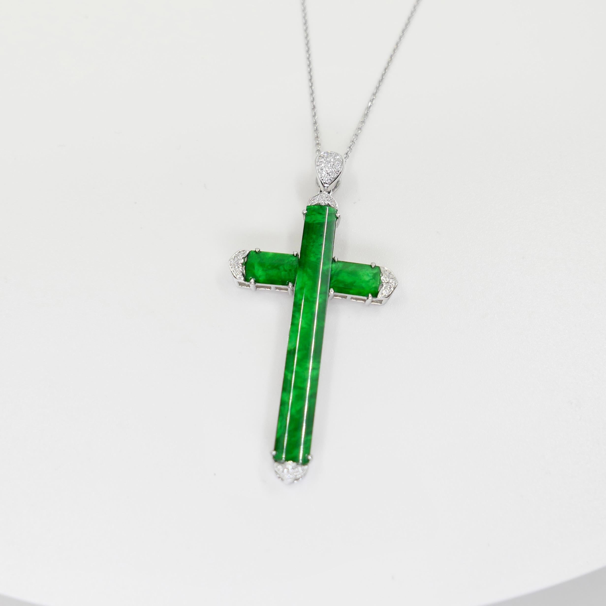 Collana con ciondolo di giada e diamanti certificati, colore verde mela brillante in vendita 8