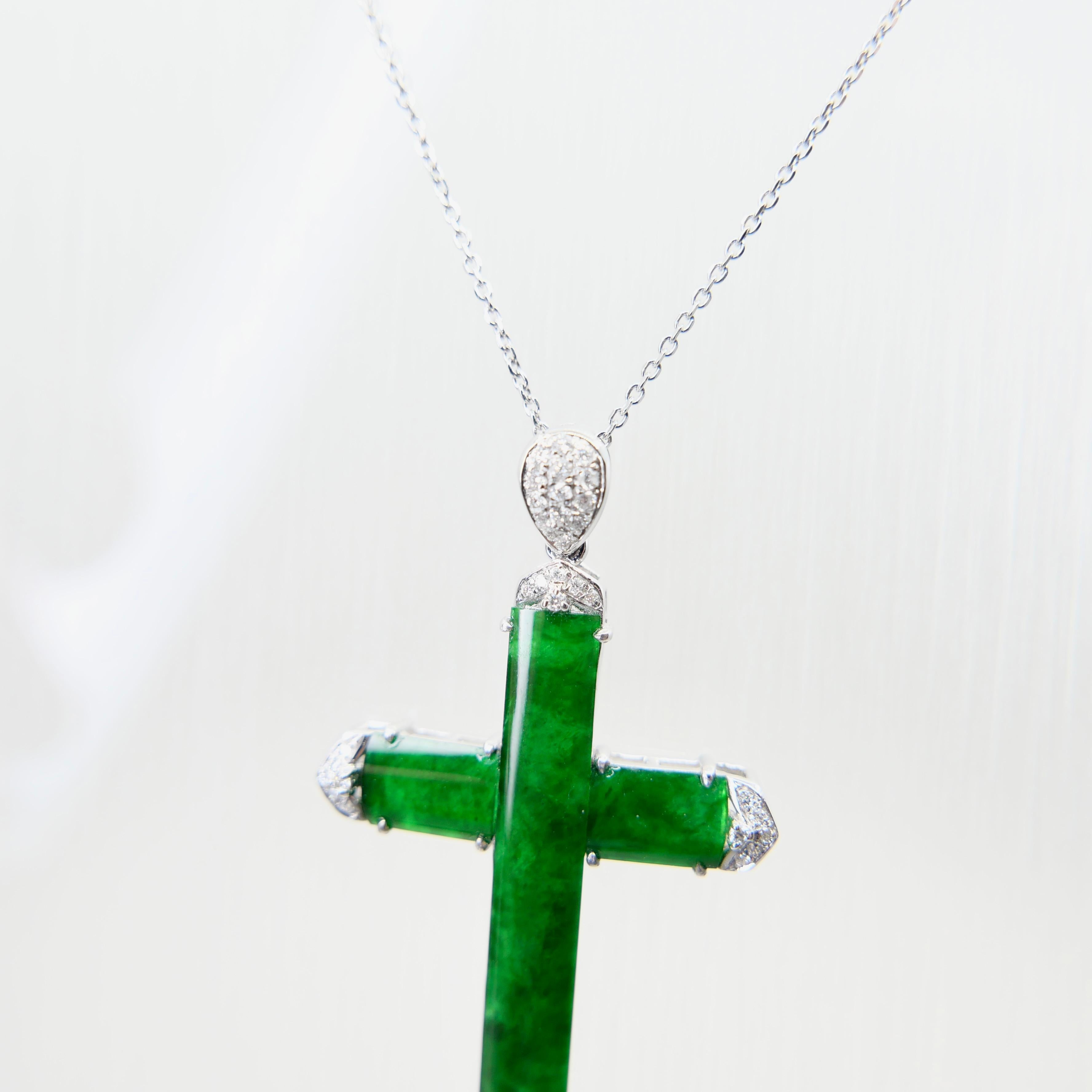 Collana con ciondolo di giada e diamanti certificati, colore verde mela brillante in vendita 10