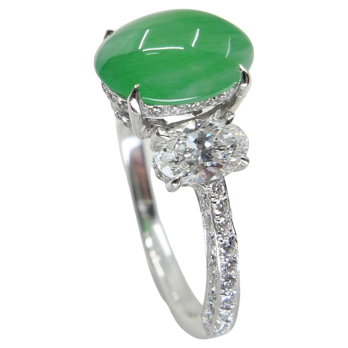 Certified 2.27 Cts Natural Jade & Oval Diamond Cocktail Ring, Apple Green Color For Sale 4