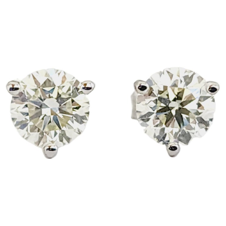 Round Diamond Studs 3.04ctw