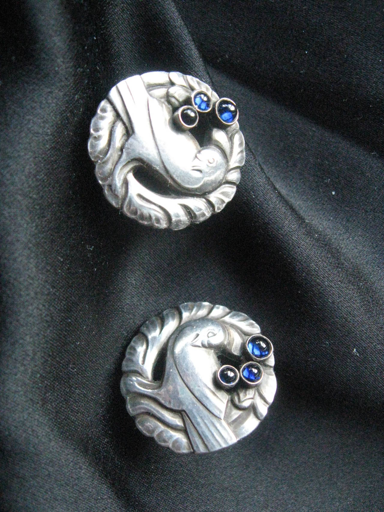 1940s Georg Jensen Sterling Dove Pin and Earrings Set In Excellent Condition In Water Mill, NY