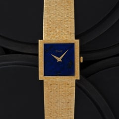 Modèle Piaget Tradition vintage n° 9131A6, décor « Palace », or jaune 18 carats, lapis-lazuli