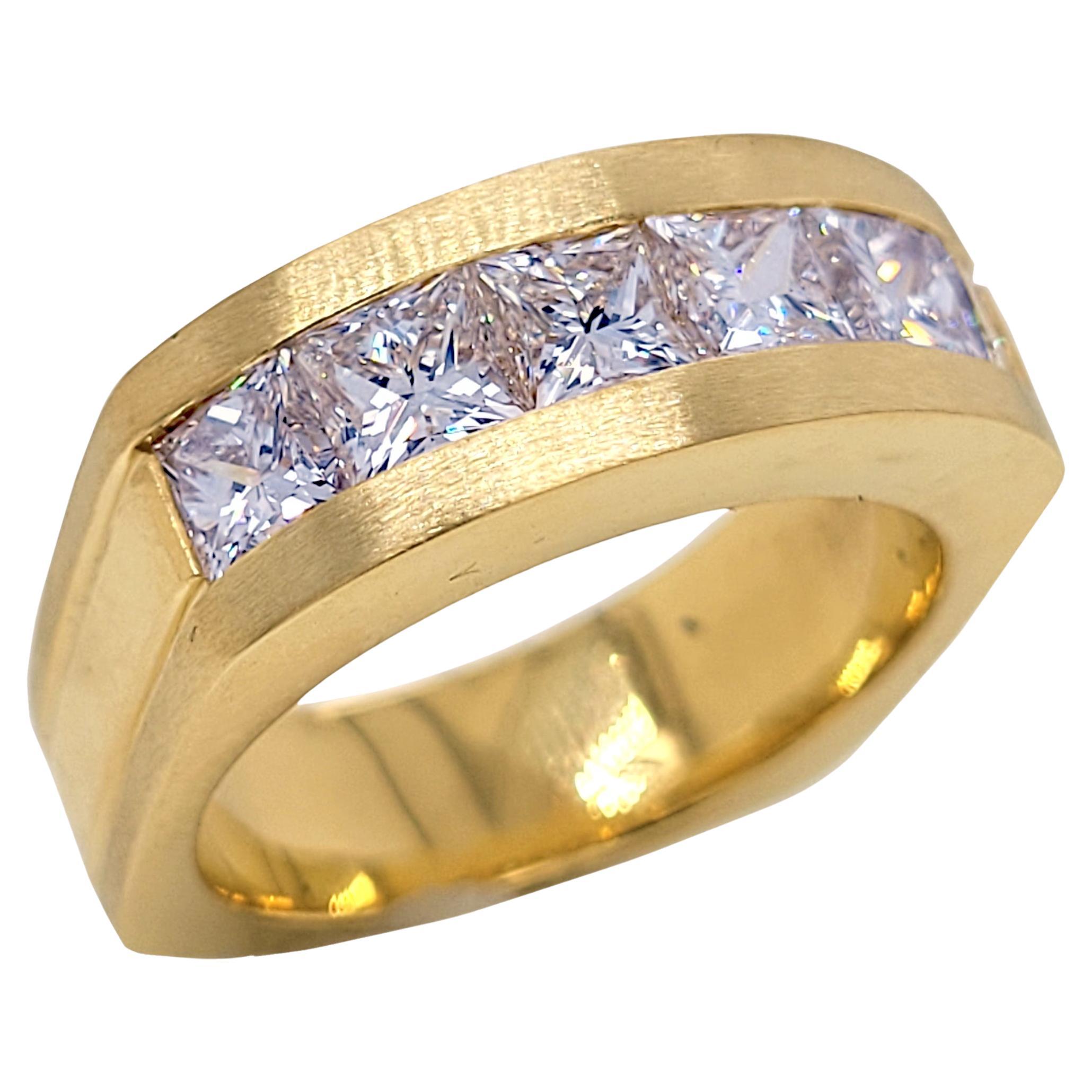 3.14 Carat Princess Cut Diamond 18 Karat Gents Ring For Sale