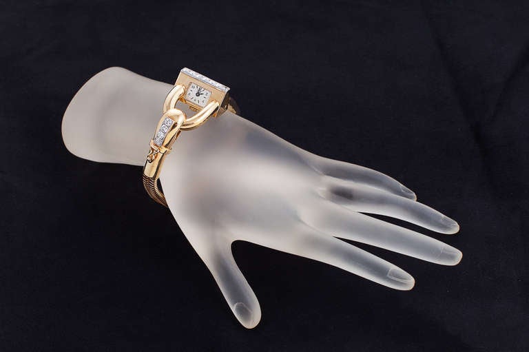 Van Cleef & Arpels Lady's Yellow Gold Diamond Cadenas Bracelet Wristwatch In Excellent Condition In Calabasas, CA