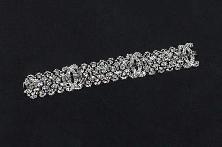 Art Deco Diamond Platinum Link Bracelet In Excellent Condition In Calabasas, CA