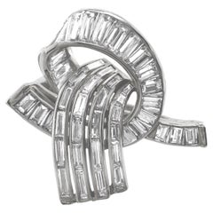 Anello da cocktail "Baguette Cascade" con diamanti da 2 carati in platino di Eytan Brandes