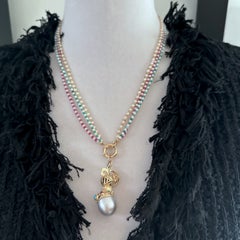 Pendentif « Sir Pearls-a-Lot » en perles de Tahiti, en or 14 carats, avec collier en perles Akoya et pierres précieuses
