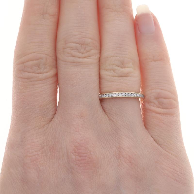 Taille ronde Alliance en or jaune avec diamant - 14k Round .44ctw Stack Ring Sz 4 1/2 en vente