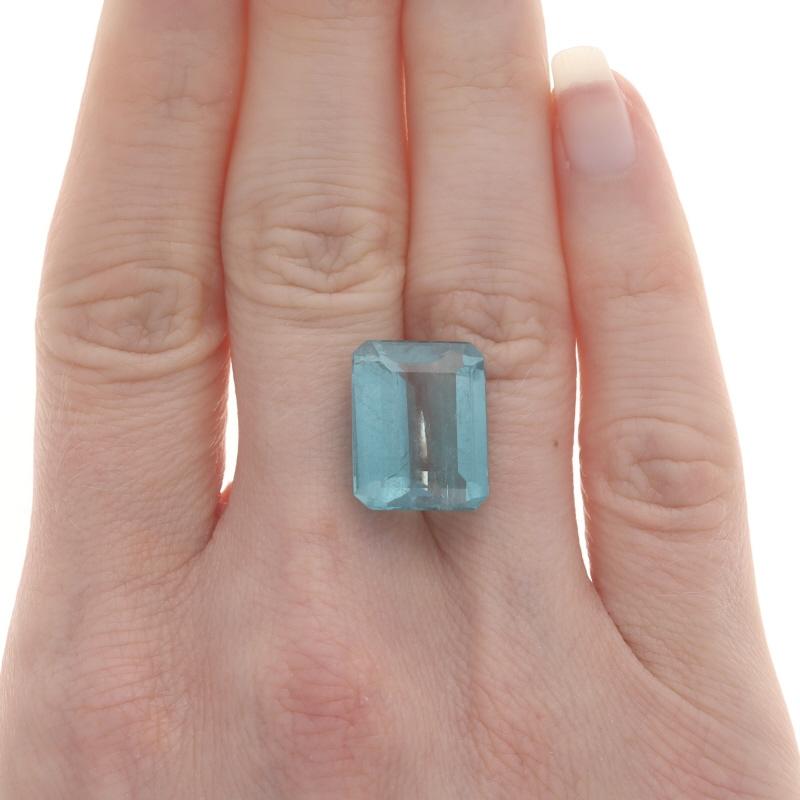 Taille émeraude Solitaire vert-bleu taille émeraude 12,61 carats certifié GIA en vente