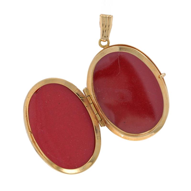 Pendentif médaillon en or jaune - 14k Two Frames Excellent état - En vente à Greensboro, NC