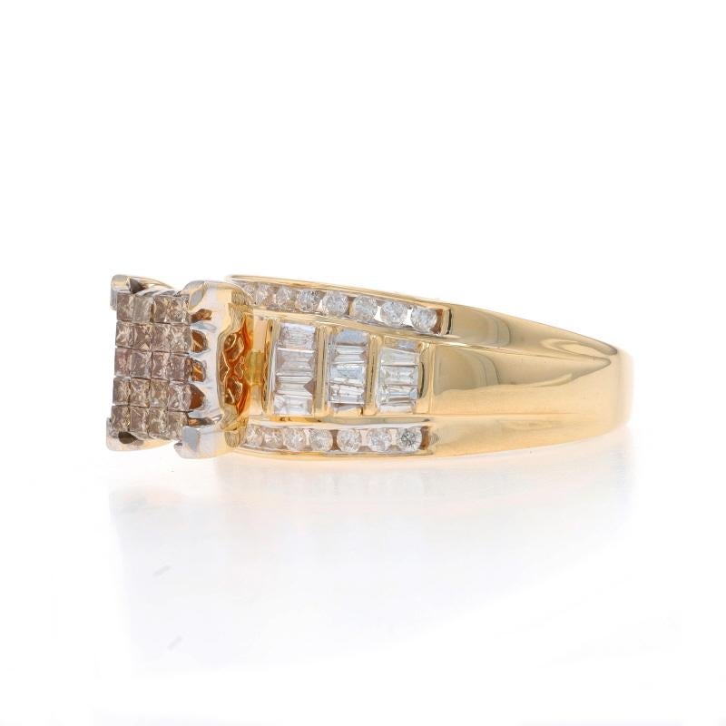 Anello cocktail con cluster di diamanti in oro giallo - 14k Princess Baguette Round 1.00ctw In condizioni ottime in vendita a Greensboro, NC