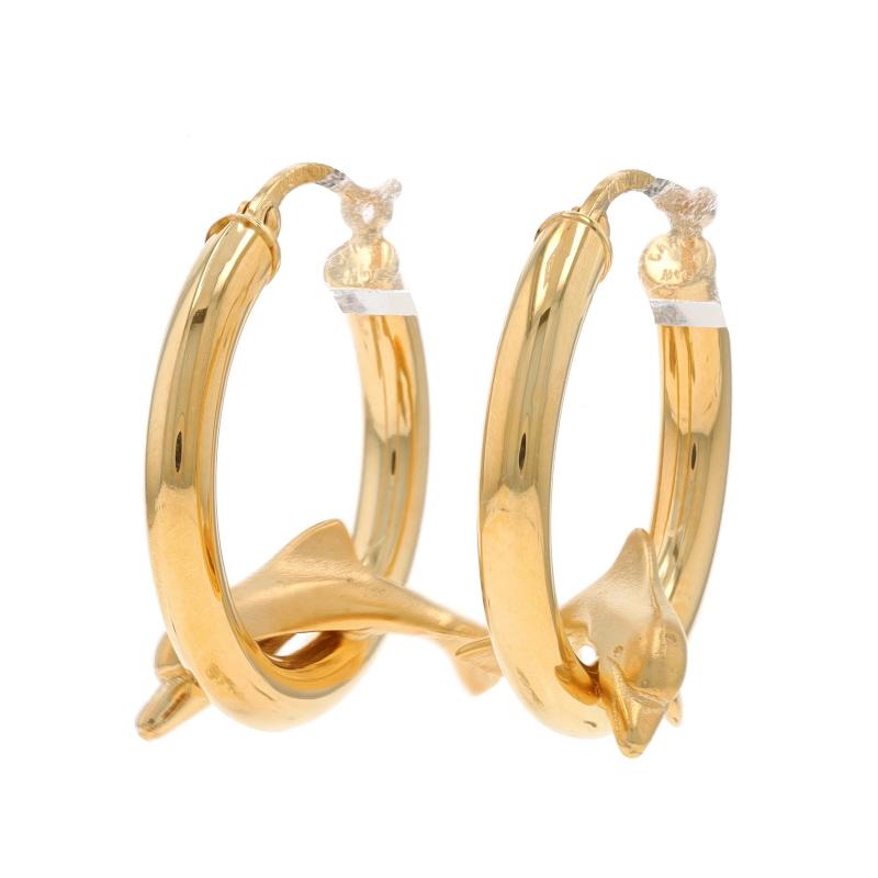 Contenu du métal : Or jaune 14k

Style : Cercle
Type de fermeture : Fermeture par boutons-pression
Thème : Dauphin sauteur, océan

Mesures

Haut : 29/32