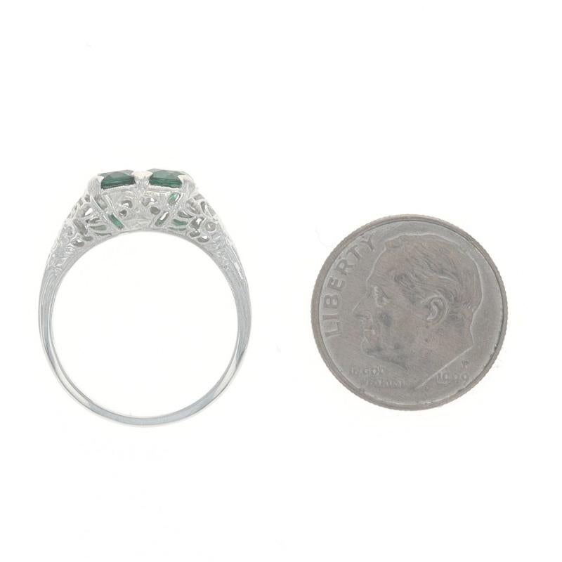 Anello a due pietre con smeraldo Art Deco in oro bianco - 18k Round in vendita 1