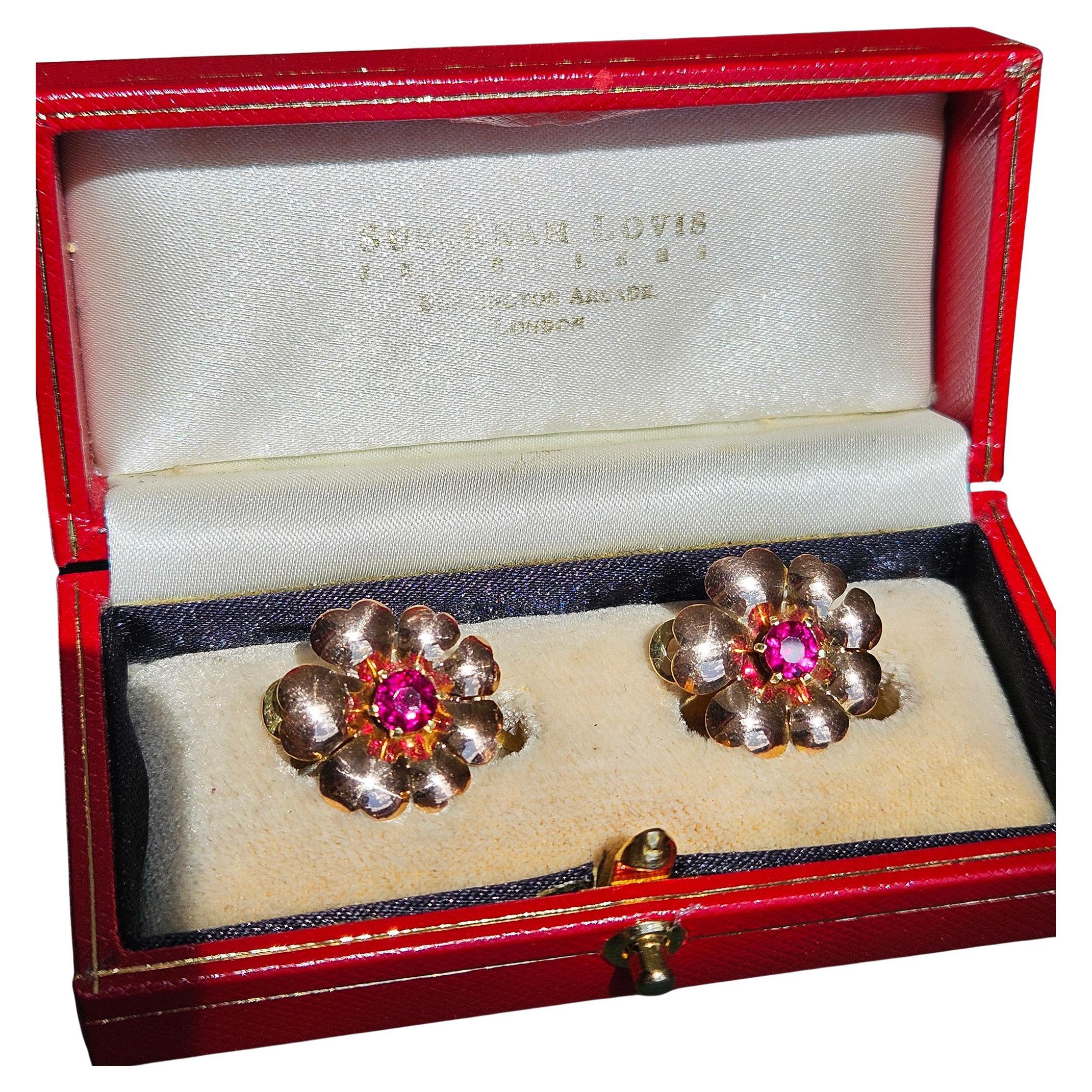 1935 Österreichische GIA Natürliche 1.20ct RUBY 14K Rose Gold Blume Vintage Clip Ohrringe im Angebot