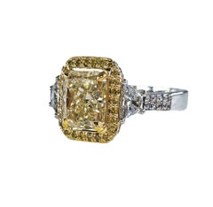 Anello vintage in platino e oro 18 carati con diamante giallo naturale da 4,50 carati totali, taglio Radiant, certificato GIA