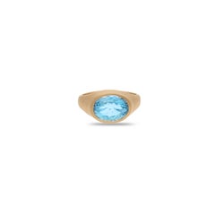 Ocean Breeze Oval 2.85 Cts Aquamarine Dome Signet Ring in 18K Matte Yellow Gold