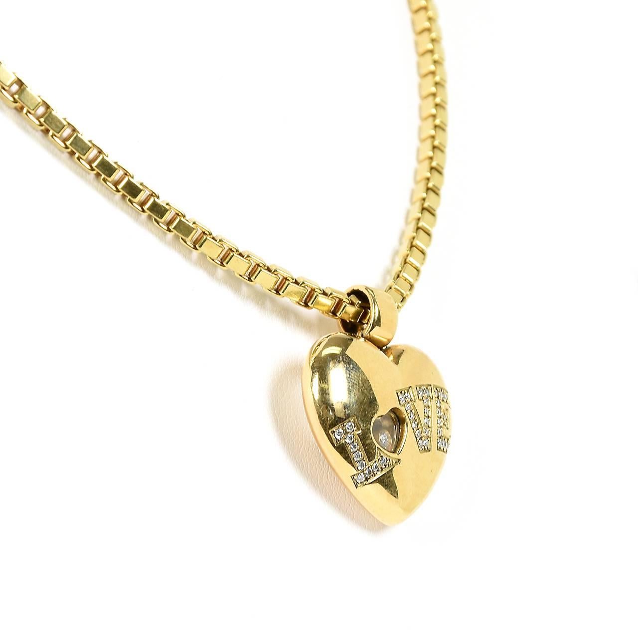 Chopard Happy Floating Diamond Love Heart Pendant Necklace in 18 Carat Gold In Good Condition For Sale In Malvern, Victoria