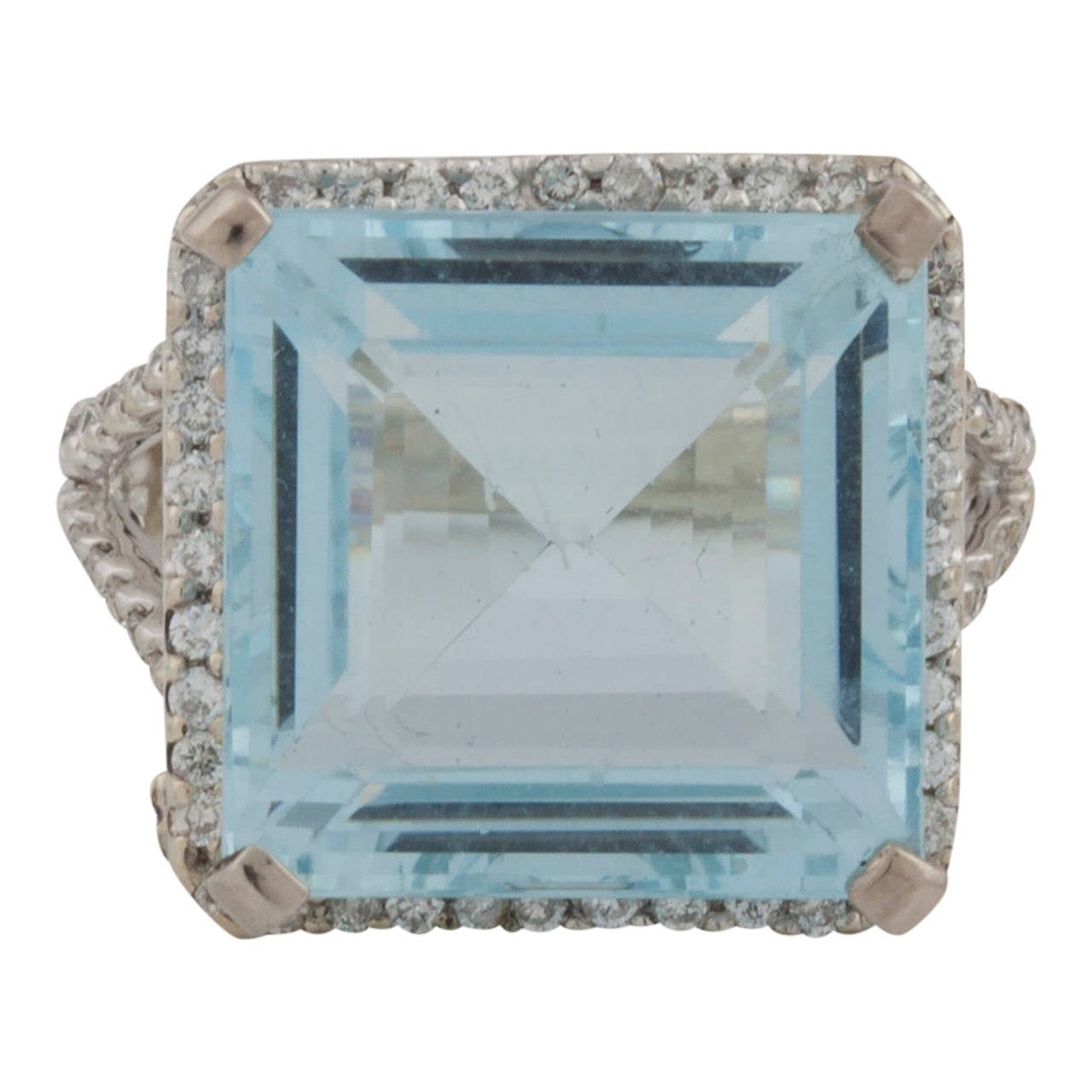 Modern 11 Carat Square Cut Aquamarine and Diamond Ring Set in White Gold For Sale