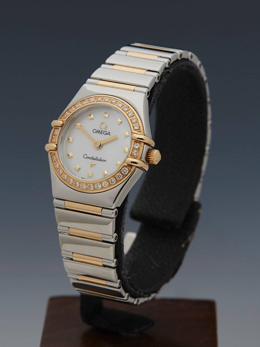 Specifications

Movement: Quartz
Case: Stainless Steel/18k Yellow Gold 
Case Diameter: 22.5mm  
Dial: White Mother of Pearl 
Bracelet: Stainless Steel/18k Yellow Gold 
Buckle: Deployment  
Glass: Sapphire Crystal
Water Resistance: To