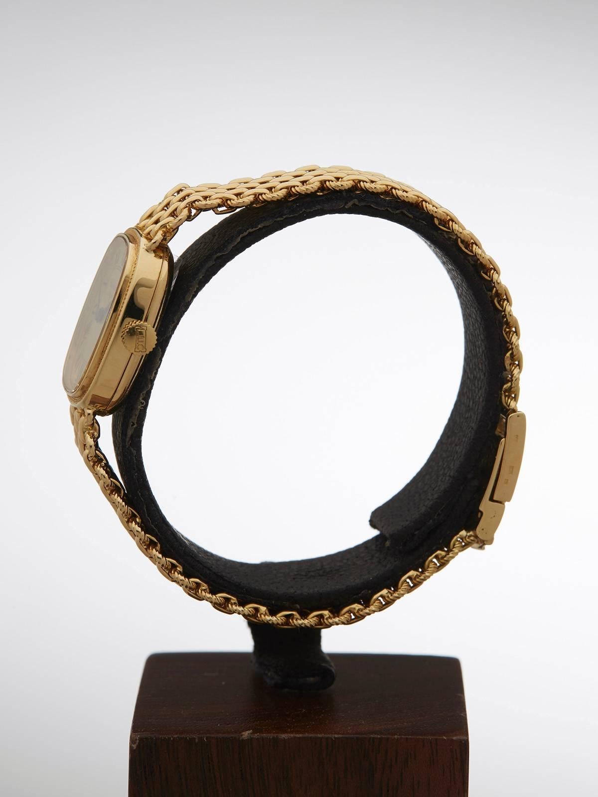 REF	W2649
MODEL NUMBER	5092
SERIAL NUMBER	148****
CONDITION	8 - Good condition
GENDER	Ladies
AGE	1979
CASE DIAMETER	18 mm
CASE SIZE	18mm by 22mm
BOX & PAPERS	Xupes Presentation Pouch
MOVEMENT	Mechanical wind
CASE	18k Yellow
