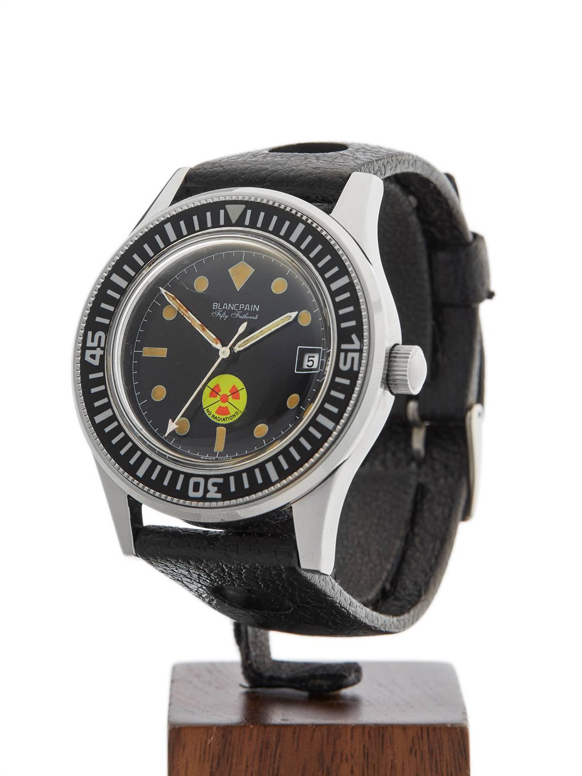 Ref: W3571
Model: 206226
Serial: NW7***
Condition: 8 - Good condition
Age: 1953
Case Diameter: 36 mm
Case Size: 36mm
Box and Papers: Xupes Presentation Pouch
Movement: Automatic
Case: Stainless Steel
Dial: Black
Bracelet: Black Rubber
Strap Length: