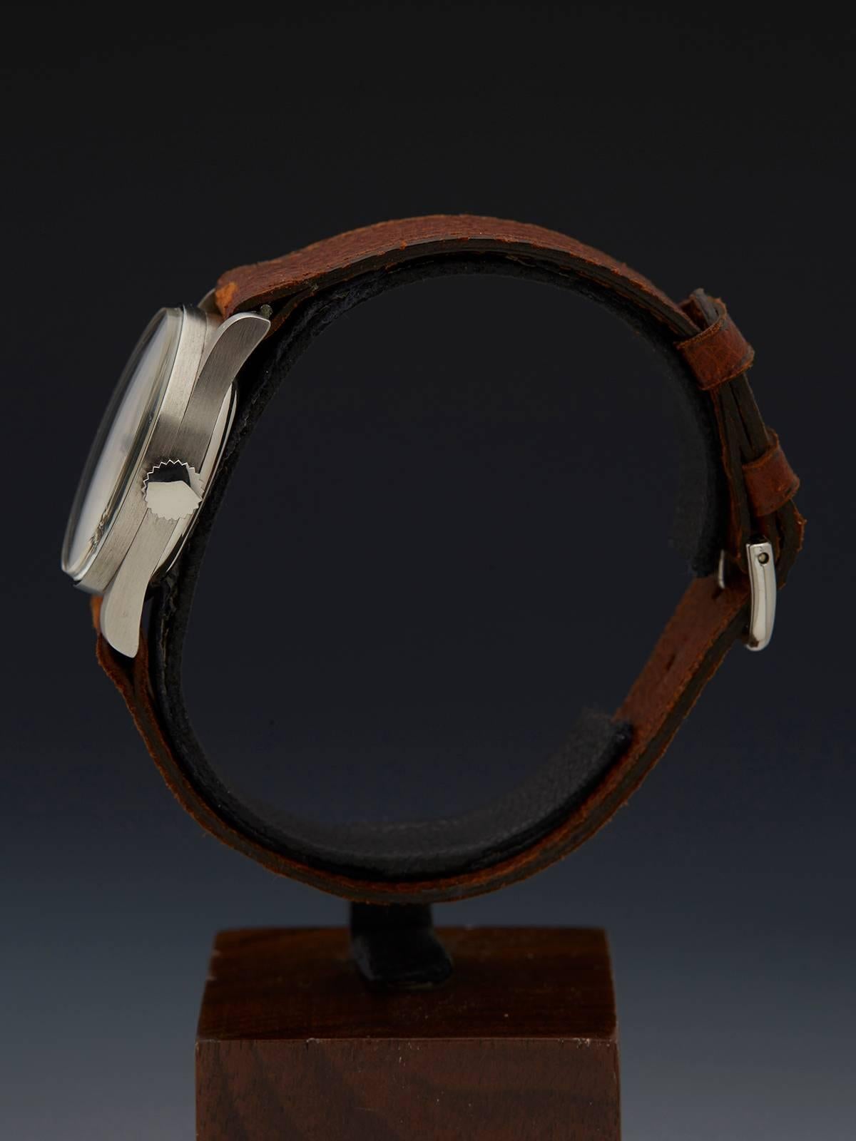 Women's or Men's  Omega Stainless Steel Mechanical Wind Wristwatch 1934