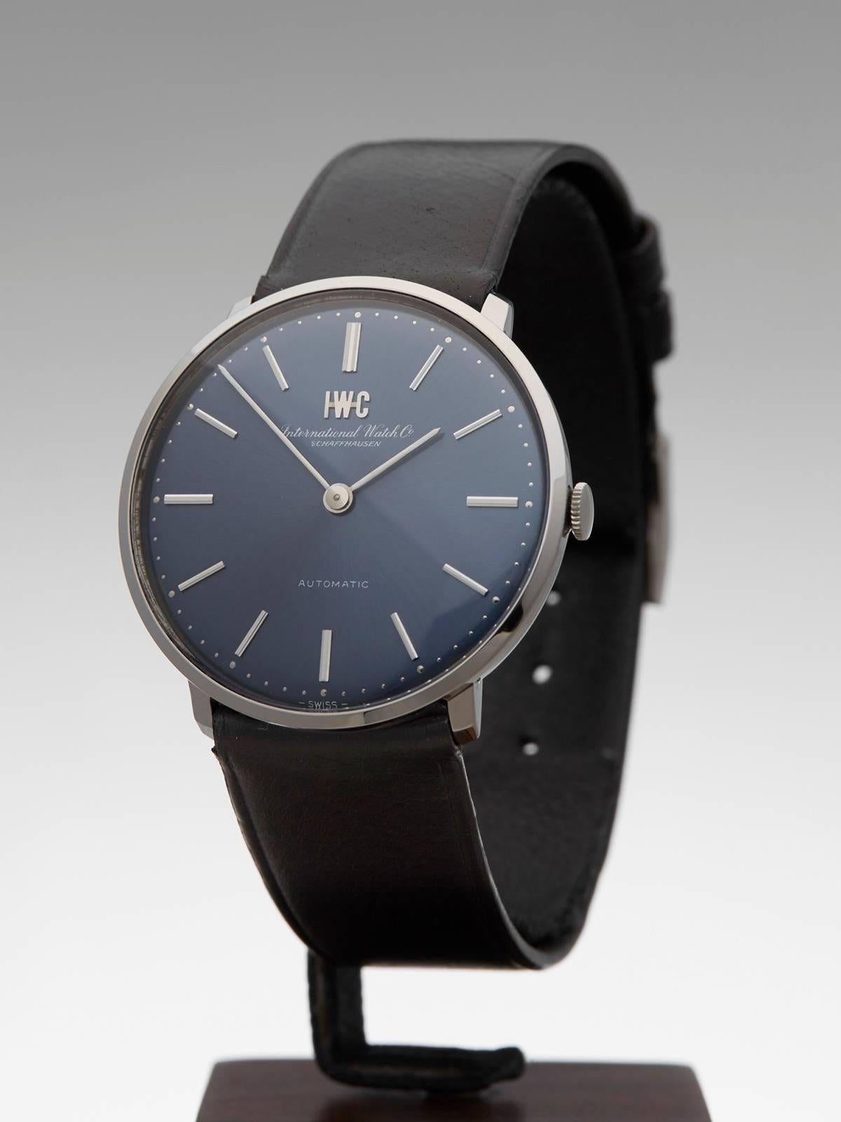 Ref: COM787
Model: 2191361
Condition: 9 - Excellent condition
Age: 1960's
Case Diameter: 34 mm
Case Size: 34mm
Box and Papers: Box Only
Movement: Mechanical Wind
Case: Stainless Steel
Dial: Navy Blue
Bracelet: Black Leather
Strap Length: Adjustable