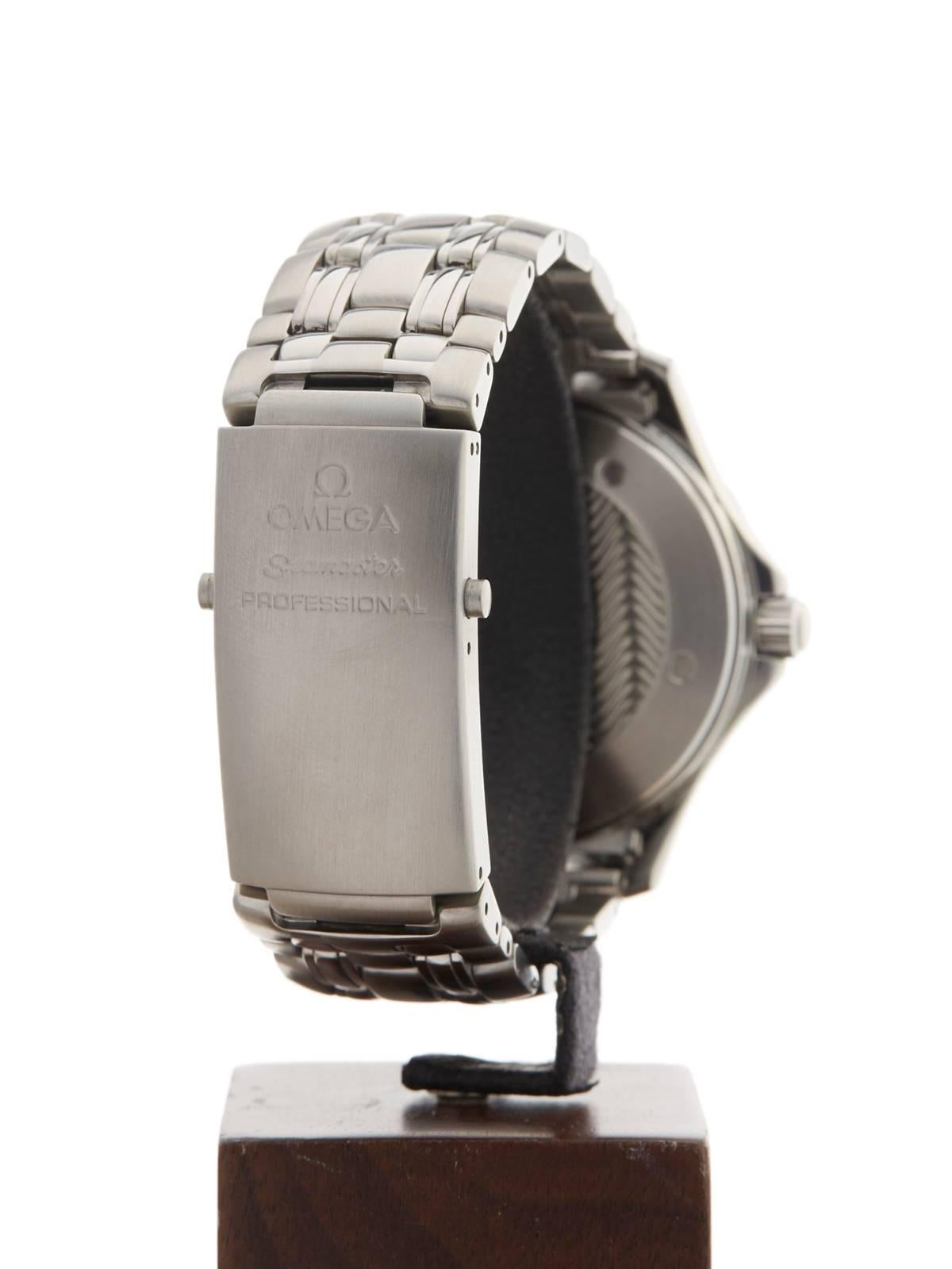 Omega Stainless Steel Seamaster Quartz Wristwatch 3