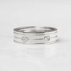 Gucci White Gold Logo Ring