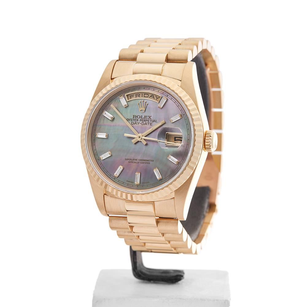 Ref: W4066
Model Number: 18238
Serial Number: S46****
Condition: 9 - Excellent Condition
Age: 1993
Case Diameter: 36 mm
Case Size: 36mm
Box And Papers: Box, Manuals And Open Guarantee
Movement: Automatic
Case Size: 18k Yellow Gold
Dial: Mother of